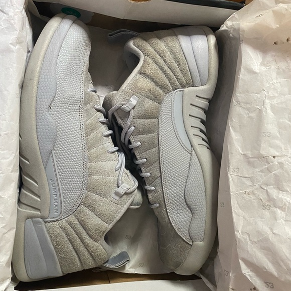 Jordan 12 Low Wolf Grey - Picture 7 of 8